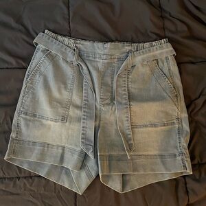 CATO’s one 5 one Pull-On Paperbag Denim Shorts size 1X